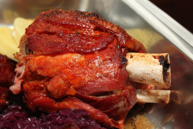Pork-knuckle-627837_1920(1)